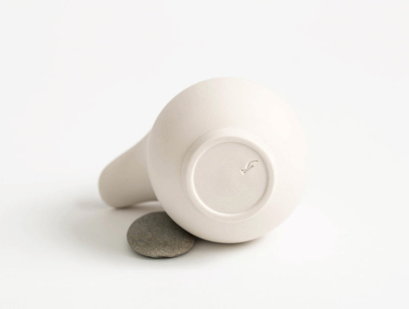 White Flow Jug Set