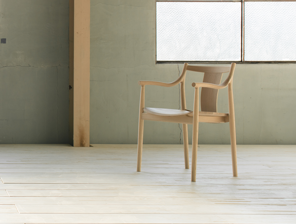 CHORUS Chair Oak