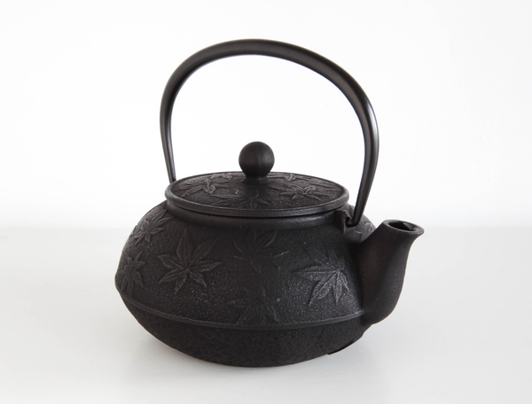 Kaede Teapot Black 600ml