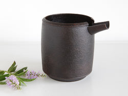 Makiji Cylindrical Vessel