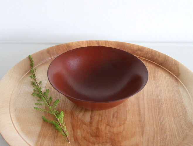 Red Lacquer Curved Bowl